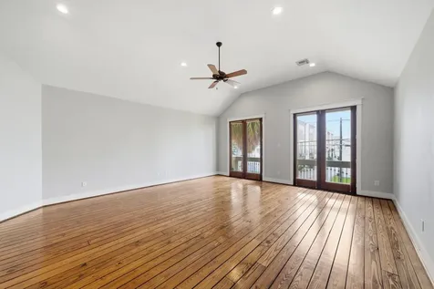 5524 Larkin Street B Houston TX 77007