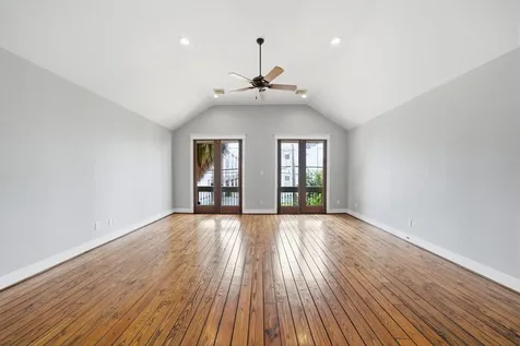 5524 Larkin Street B Houston TX 77007