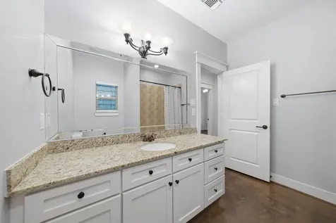 5524 Larkin Street B Houston TX 77007