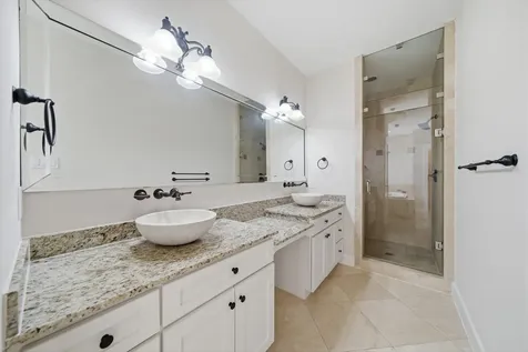 5524 Larkin Street B Houston TX 77007