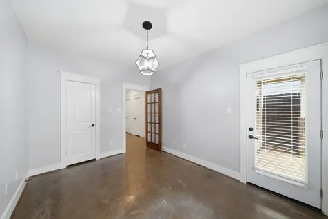 5524 Larkin Street B Houston TX 77007