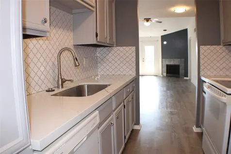 2323 Fairwind Drive 866 Houston TX 77062