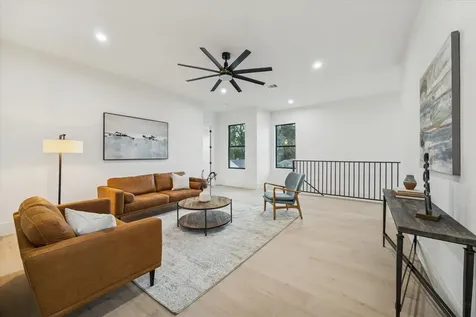 614 Eleanor Street Houston TX 77009