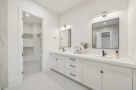 614 Eleanor Street Houston TX 77009