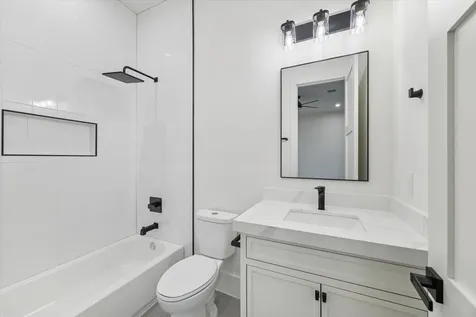 614 Eleanor Street Houston TX 77009