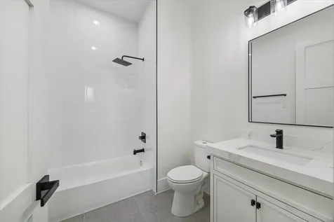 614 Eleanor Street Houston TX 77009