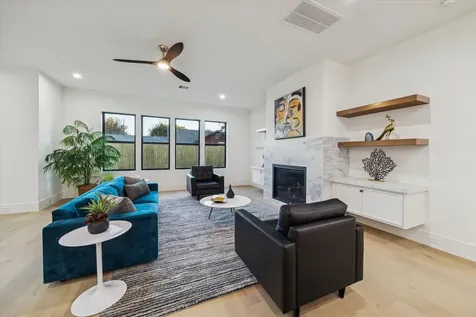614 Eleanor Street Houston TX 77009