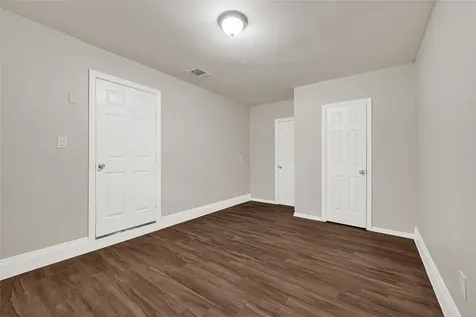 5714 Peacock Street Houston TX 77033