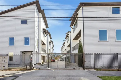 1915 Kolfahl Street A Houston TX 77023