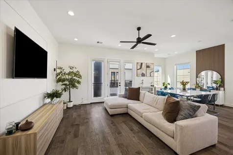 1915 Kolfahl Street A Houston TX 77023