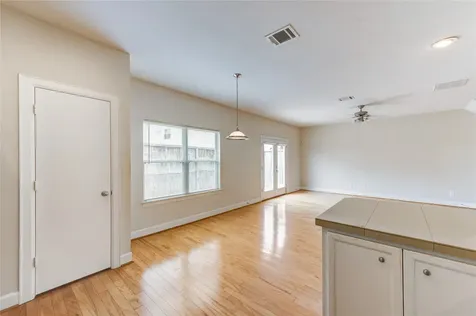 3721 Main Poplar Drive Houston TX 77025
