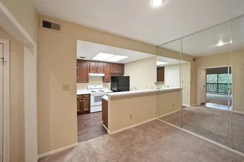 11711 Memorial Drive 604 Houston TX 77024