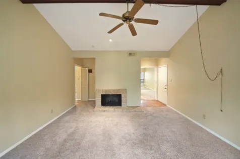 11711 Memorial Drive 604 Houston TX 77024