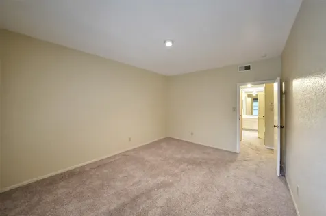 11711 Memorial Drive 604 Houston TX 77024