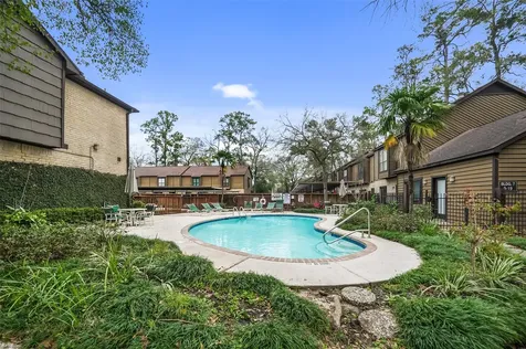 11711 Memorial Drive 604 Houston TX 77024