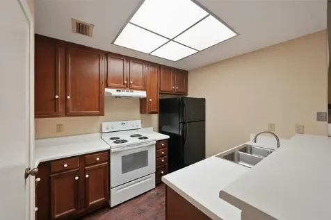 11711 Memorial Drive 604 Houston TX 77024