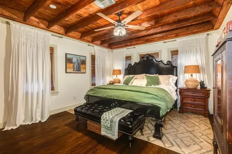4727 Avenue O Galveston TX 77551