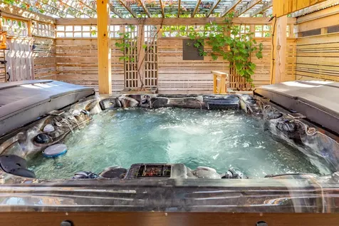 4727 Avenue O Galveston TX 77551
