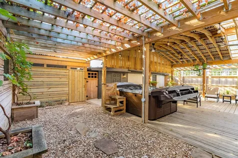 4727 Avenue O Galveston TX 77551
