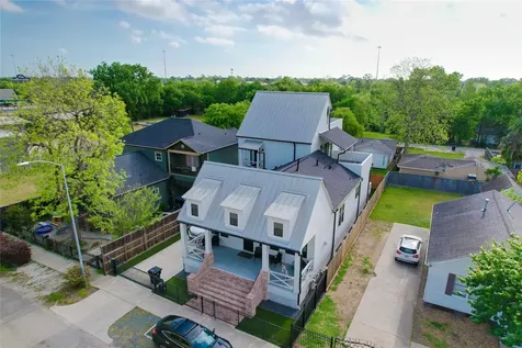 1108 Archer Street Houston TX 77009