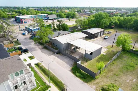 1108 Archer Street Houston TX 77009