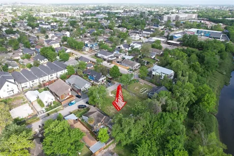 1108 Archer Street Houston TX 77009