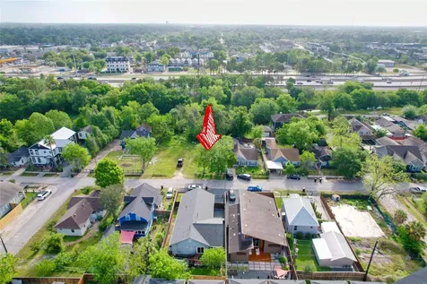 1108 Archer Street Houston TX 77009