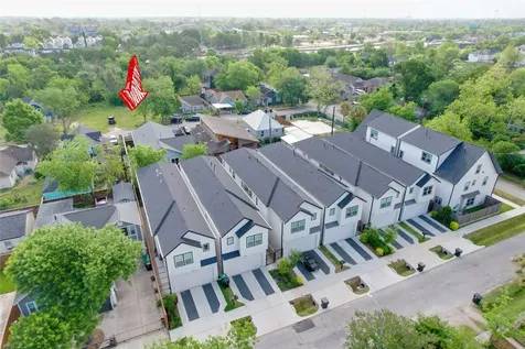 1108 Archer Street Houston TX 77009