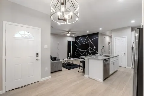 4661 Clover Street B Houston TX 77051