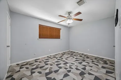 1526 Diplomat Way Houston TX 77088