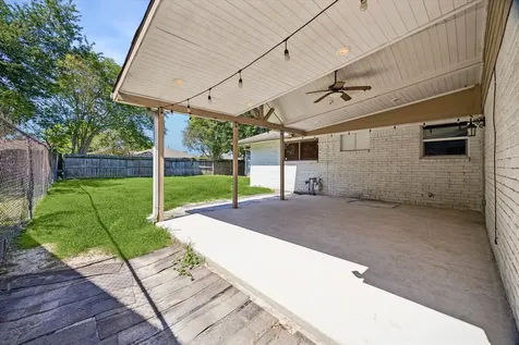 1526 Diplomat Way Houston TX 77088