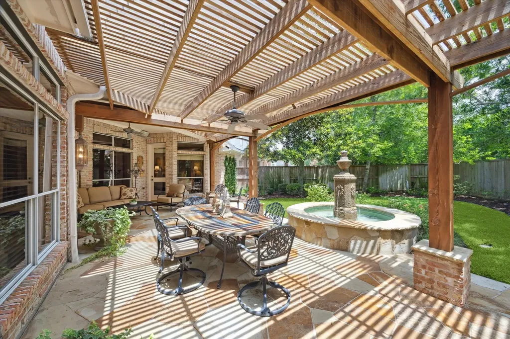 4519 Amble Oak Court Houston TX 77059