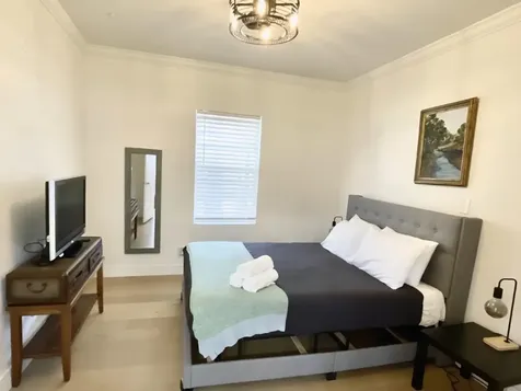 301 Tabor Street Houston TX 77009