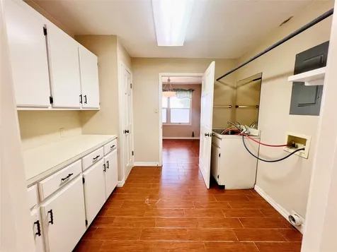 204 Primrose Lane Hemphill TX 75948