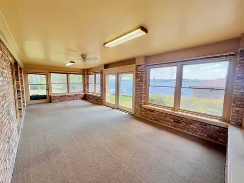 204 Primrose Lane Hemphill TX 75948