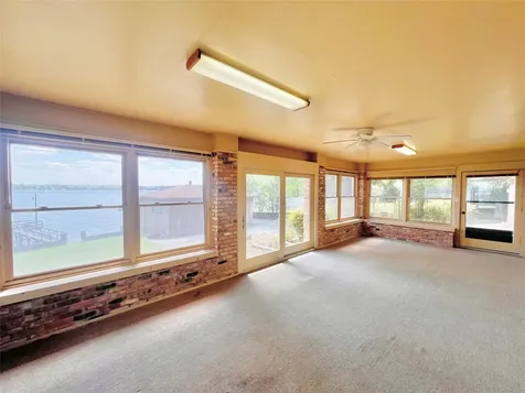 204 Primrose Lane Hemphill TX 75948