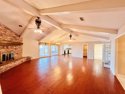 204 Primrose Lane Hemphill TX 75948