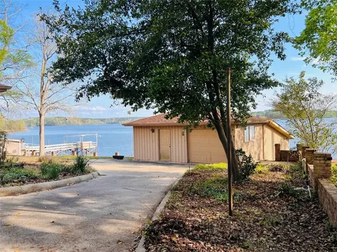 204 Primrose Lane Hemphill TX 75948