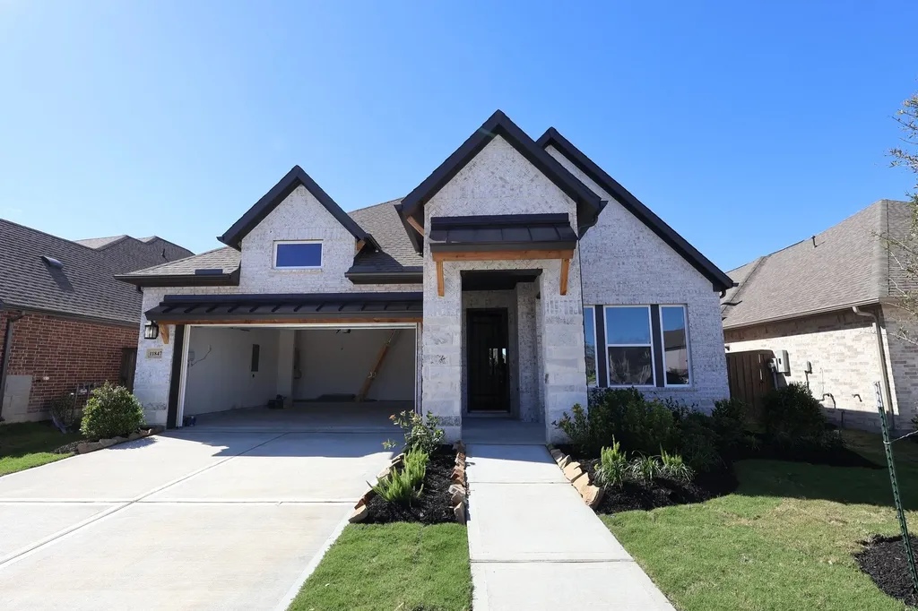 11847 Sawgrass Drive Mont Belvieu TX 77523