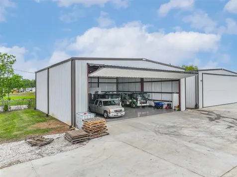 1835 County Road 130 Pearland TX 77581