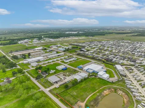 1835 County Road 130 Pearland TX 77581
