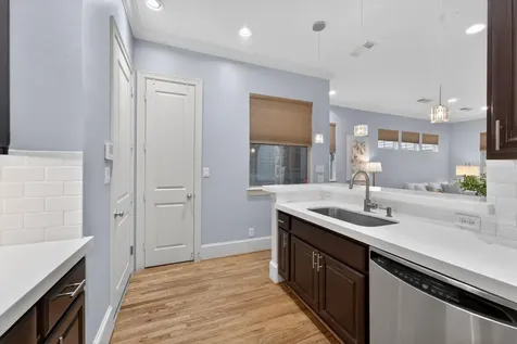 931 W 23rd Street I Houston TX 77008