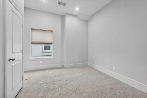 931 W 23rd Street I Houston TX 77008