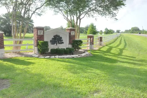 1414 Lakeland Circle Rosharon TX 77583