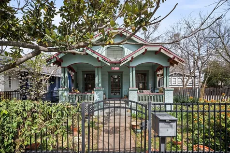 1004 Missouri Street Houston TX 77006