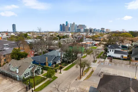 1004 Missouri Street Houston TX 77006