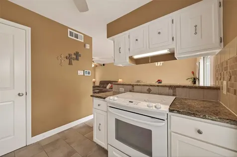 10252 Longmont Drive 45/4 Houston TX 77042