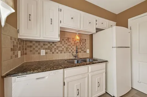 10252 Longmont Drive 45/4 Houston TX 77042