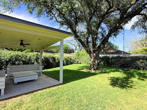 158 Bluebonnet Street Sugar Land TX 77478