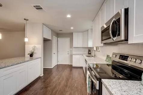 158 Bluebonnet Street Sugar Land TX 77478